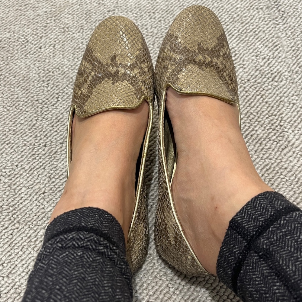 COACH Carrie Animal Snake Print Leather Loafer Flat Shoe Gold Metallic Lizard 7